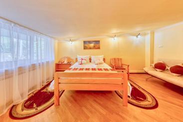 Vincent Hostel By Hotelier