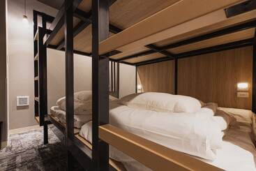 هاستل Mash Cafe & Bed Nagano