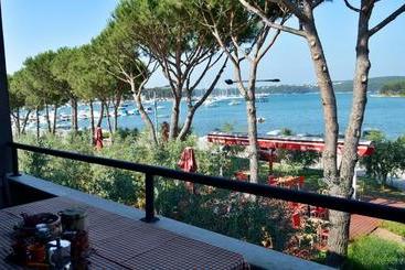 דירות לתיירים Apartments Oliveto