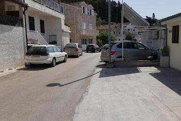 پانسیون Apartments Boćin Rosso