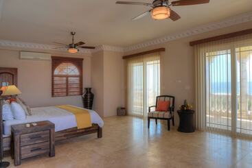 דירות לתיירים Crystal Sunrise Villa