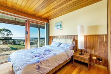 پانسیون Apollo Panorama Guesthouse