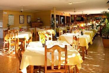 פנסיון Chez Marston