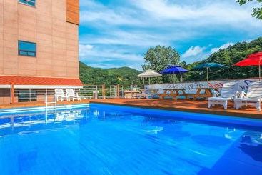 شقق خاصة سياحية River Spa Pension