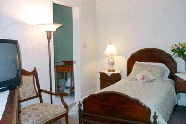 Antique Slumber Old Town Bed & Breakfast