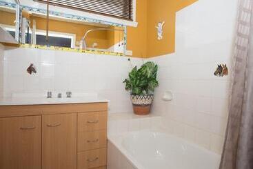 דירות לתיירים Banksia Seven