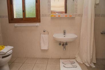 Coral Bay Sunlove Villa