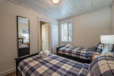 Хостел Auberge Sauvignon