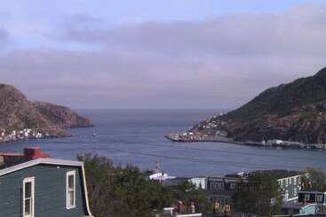 Panzió Bond Guest House