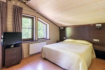 בית מלון כפרי Forest Rhapsody Resort