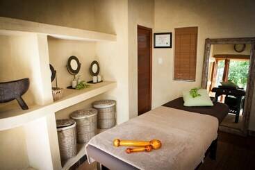 בית מלון כפרי Nedile Lodge