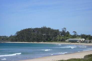 דירות לתיירים Mollymook Cove Apartments