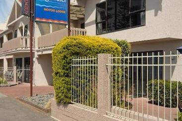 مُتل Edgewater Motor Lodge