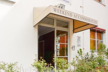 פנסיון Weekend Accommodation