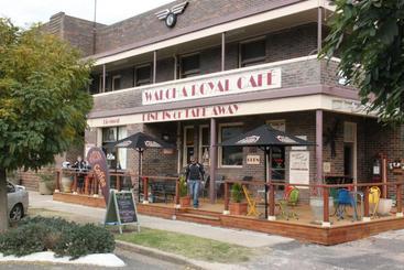 Сельский дом Walcha Royal Cafe & Accommodation