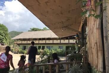 هتل King S Lodging House And Restaurant