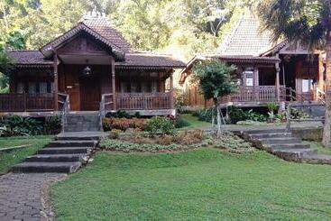 مبيت وإفطار Green Valley Resort Bandungan