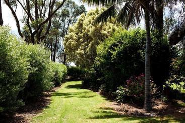Fairlawn Estate