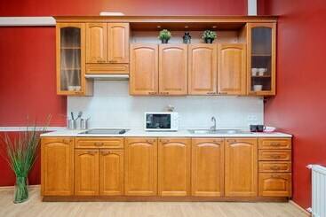 Hostel Port By The Hermitage