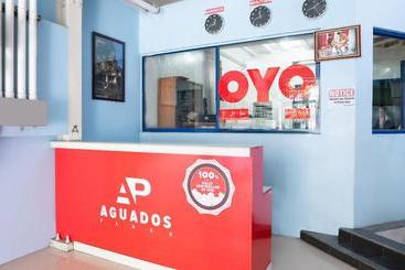 酒店 Aguados Place By Oyo Rooms