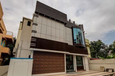 酒店 A K Residency By Oyo Rooms