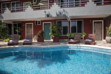 هتل Casa Colonial Tulum