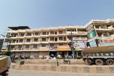 בית מלון כפרי Sai Yatri Niwas By Oyo Rooms