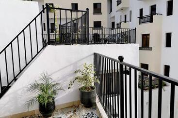 膳宿费 Cine House