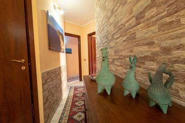 בית פרטי La Rosa - Elegant Rooms