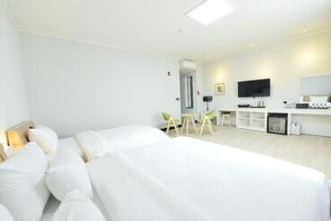 Hotel Gwangju Tourist