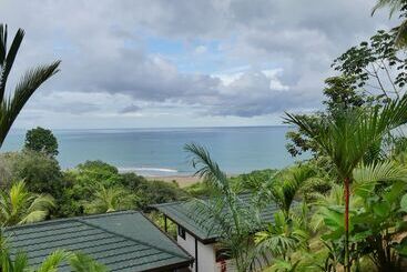 هتل The Tranquilo Lodge All Meals Included