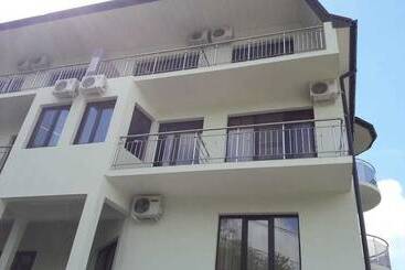 Пансион Guest House Sterh