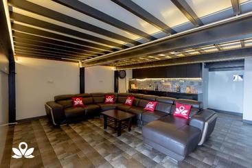 Общежитие Zen Rooms My Space Capsule