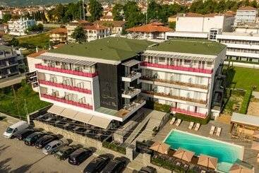 ホテル Dafni Plus