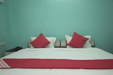 فندق Summer Palace By Oyo Rooms