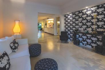 هتل Villa Martini