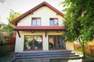 Пансион Continental Boutique Rooms