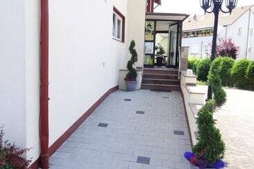 Casa Cristina Kurpension Und Appartements