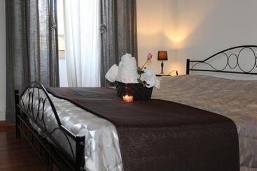 פנסיון Vesta Domus