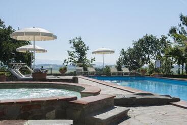 Сельский отель Agriturismo Lodolazzo