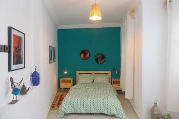 Art Riad Au Bord De La Mer