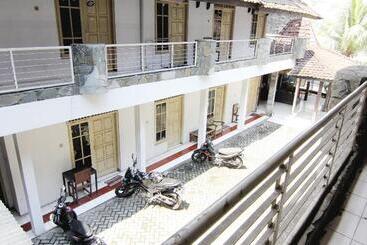 Отель Griya Godean Syariah Yogyakarta