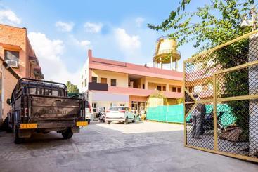 O Anand Hotel Jodhpur
