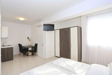 ツーリストアパートメント Apartments Villa Visnjik