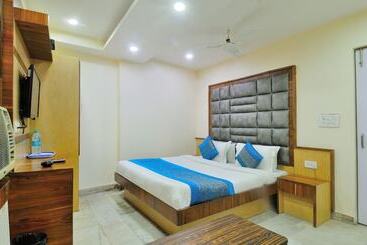 فندق Lahorimal Deluxe Paharganj