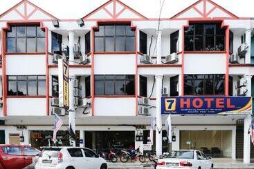 בית מלון כפרי Seven Days