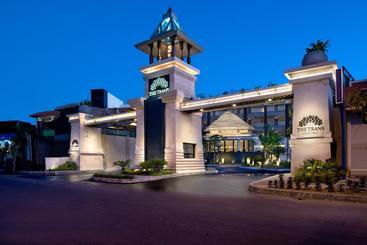 هتل The Trans Villa Bali