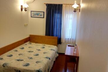 פנסיון Rimavier Residence