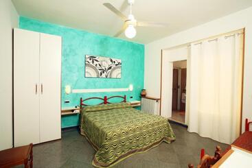 Отель Albergo 2 Mari