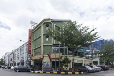 Oyo 604 Hotel Est Equine Park